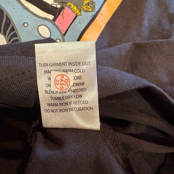 Rebellious One Black Graphic Long Sleeve Shirt NWT - Picture 7 of 11